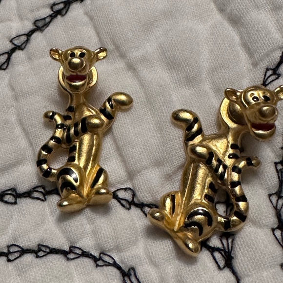 Disney Winnie the Pooh, charms bracelet and necklace. Limited edition set. - Picture 1 of 17